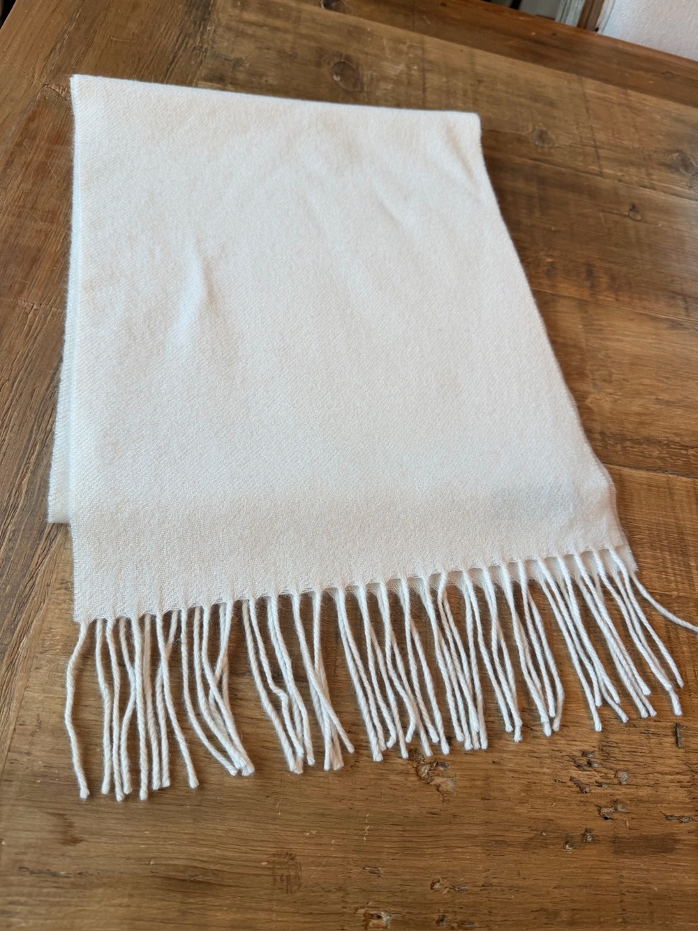 Amicale Pure Cashmere Fringed Scarf. Ivory | Neutral | Luxury | Designer
